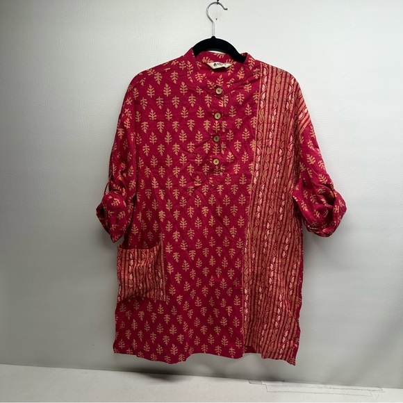 MARKETPLACE Handwork Red and Gold Patterned Button-Up tunic top size small - Picture 1 of 7